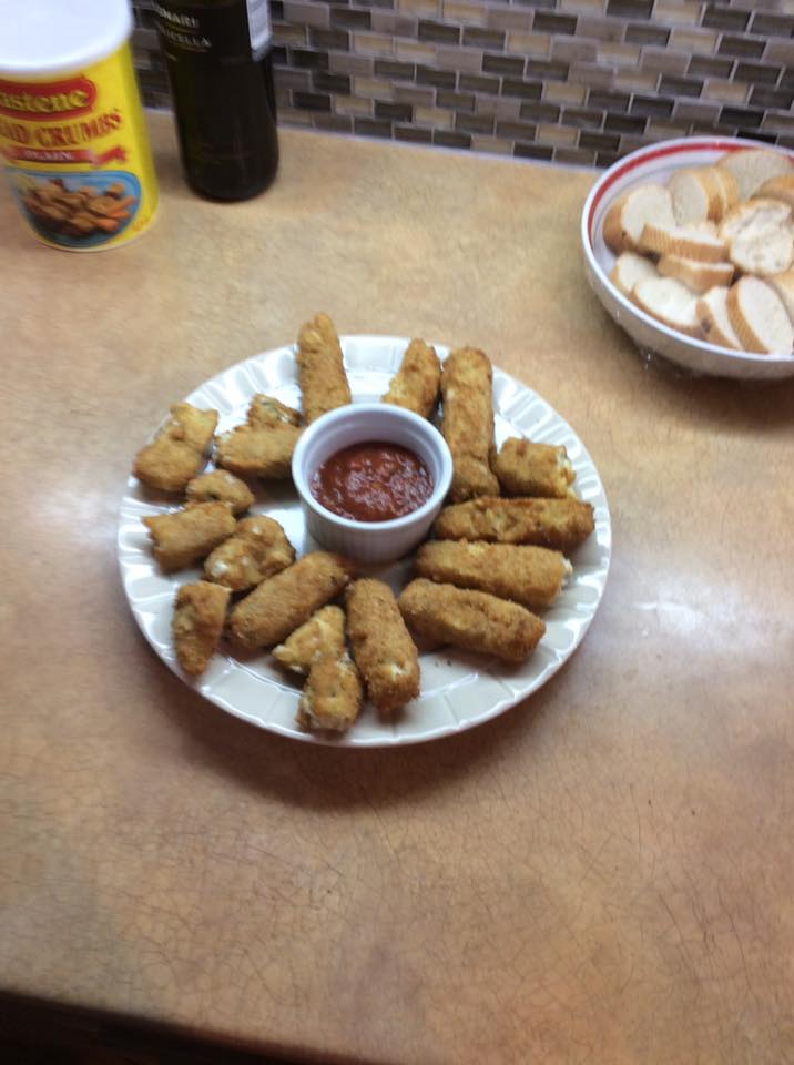 Spinach Dip Mozzarella Sticks Food & Wine Chickie Insider