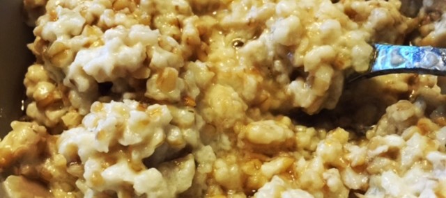 Short Cut Slow Cooker Oatmeal