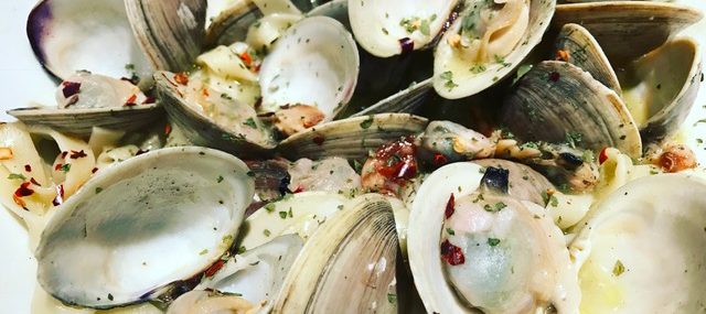 Linguine with Clams and Confit Garlic Sauce